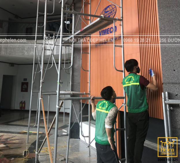 Thiết kế và thi công quầy lễ tân, backdrop từ A đến Z – Giải pháp trọn gói của Công ty TNHH Mộc Mỹ Kỳ